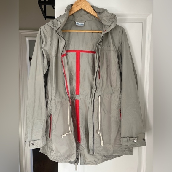 Columbia women’s jacket Sz. S waist drawstring light gray - Picture 2 of 9